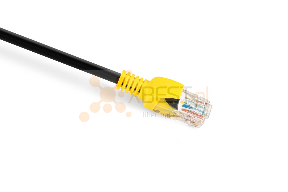 Patchcord U/UTP Cat 5e, LSZH, 1.5m, czarny, zółte RJ45