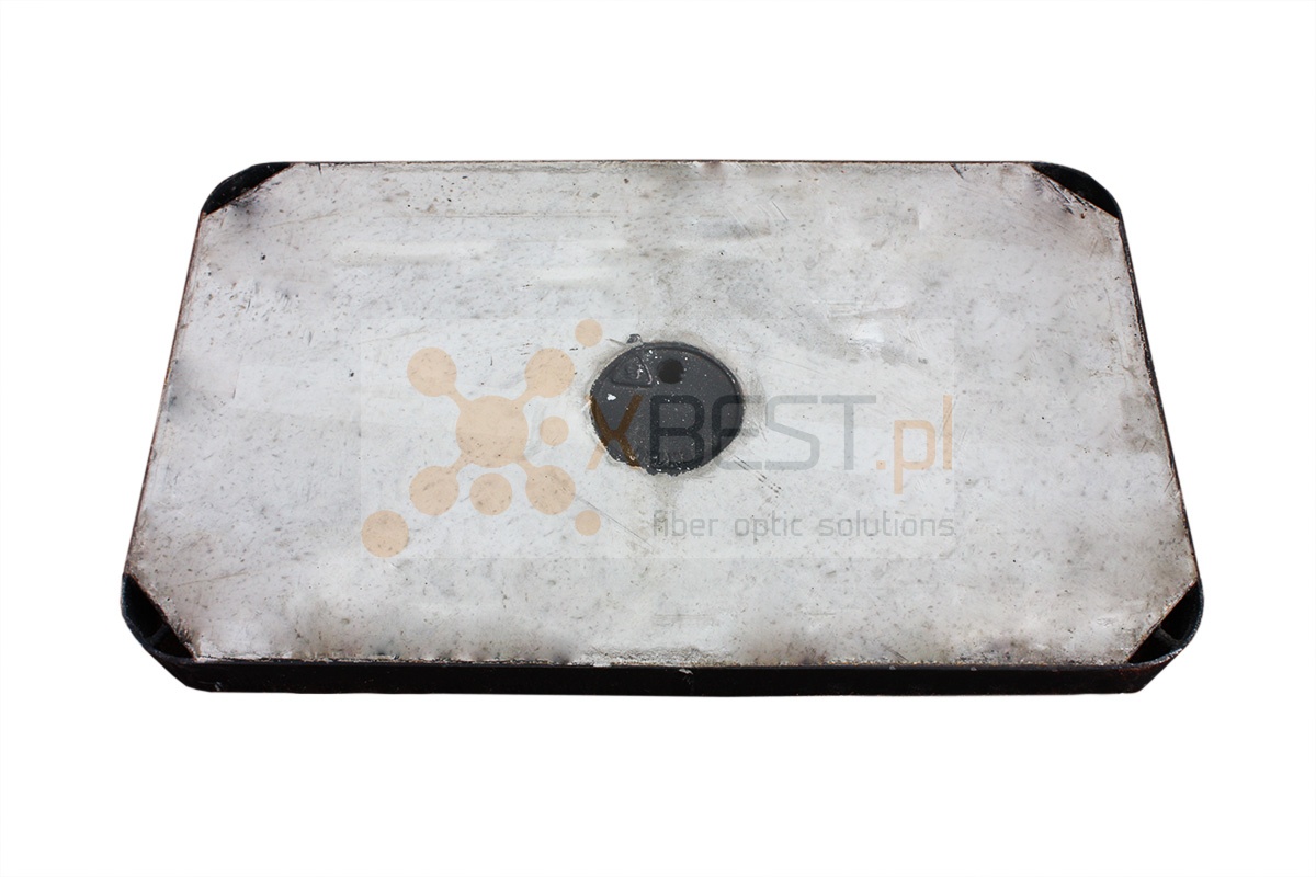 Pokrywa ciężka standard z wywietrznikiem (A15) do studni kablowej